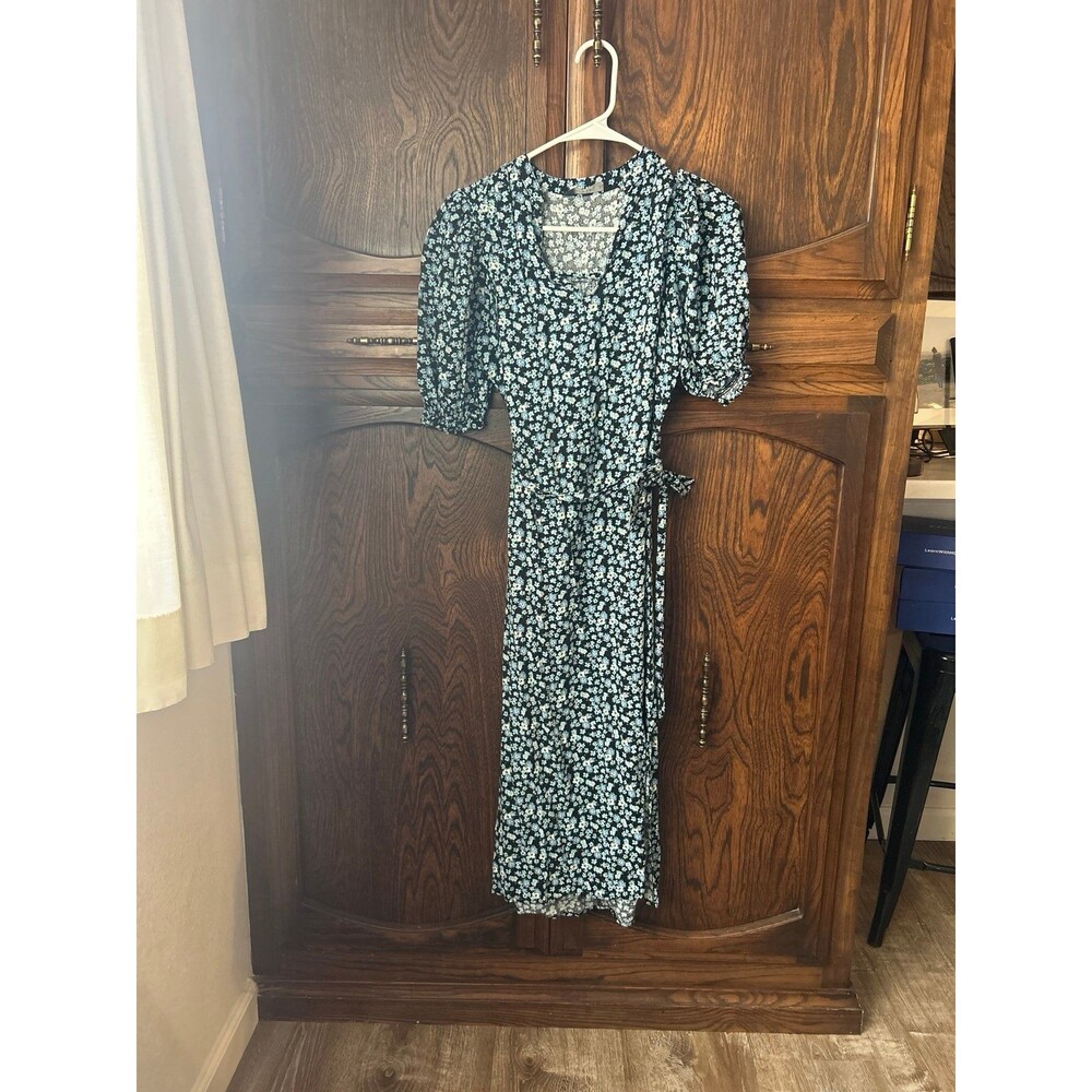 Midi dress floral blue and black with puff sleeves US 6